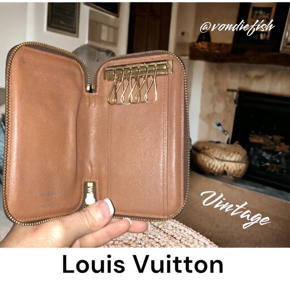 Vintage Louis Vuitton Key Pouch - Picture 3 of 11